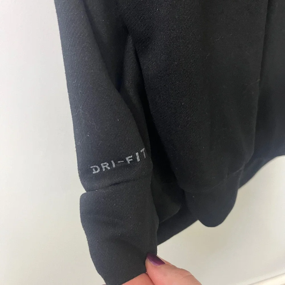 Nike‎ Dri-FIT Mens Training Hoodie Black Graphic Sleeve Swoosh AJ4434-010 Size M